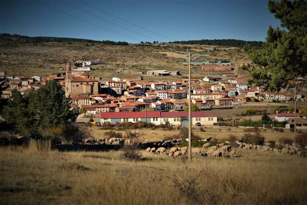 Hostal Restaurante San Millan Orihuela del Tremedal Luaran gambar