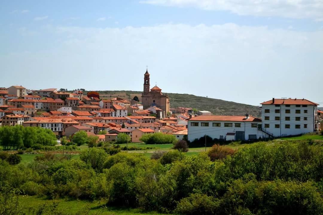 Hostal Restaurante San Millan Orihuela del Tremedal Luaran gambar