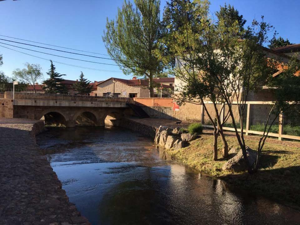 Hostal Restaurante San Millan Orihuela del Tremedal Luaran gambar