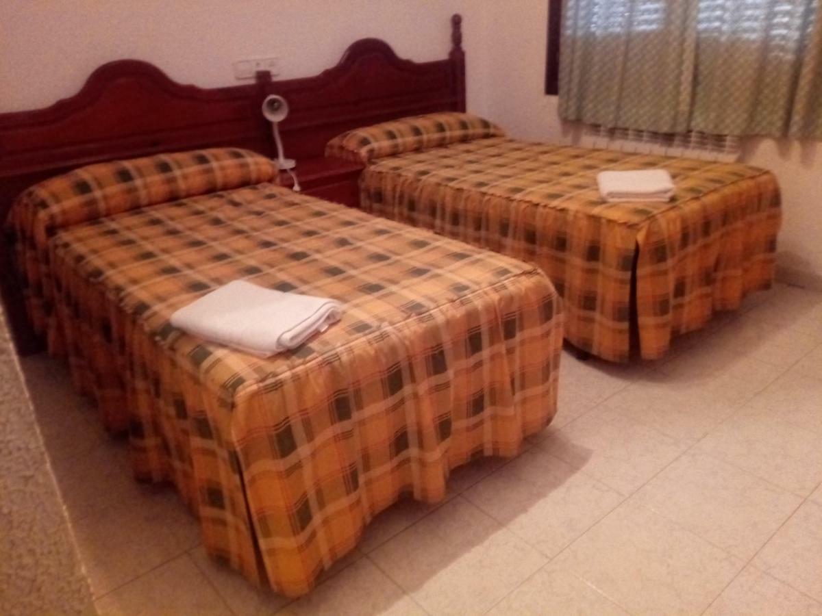 Hostal Restaurante San Millan Orihuela del Tremedal Luaran gambar