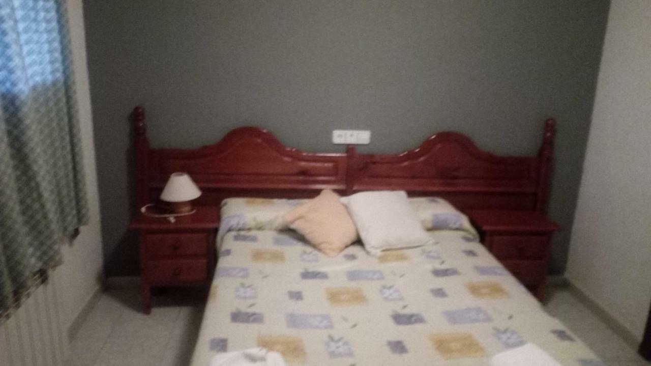 Hostal Restaurante San Millan Orihuela del Tremedal Luaran gambar